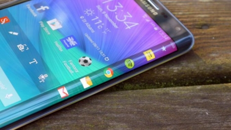 Galaxy S6 Edge dễ cong và dễ vỡ màn hình hơn iPhone 6 Plus